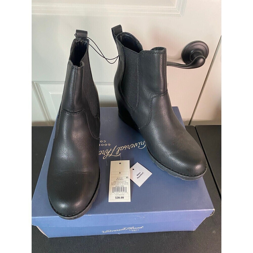 Universal Thread Amalia wedge heel water repellent boots